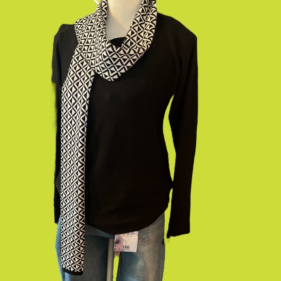 ADRIENNE VITTADINI Black Sweater with Matching Scarf, NEW - Picture 6 of 6